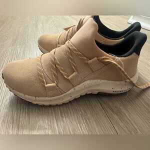 Casual Tan Sneakers with White Soles